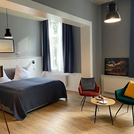 Hotel Alte Navigationsschule Rhauderfehn Eksteriør bilde